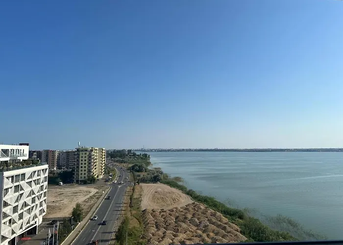 Koya Tower By Lake Mamaia